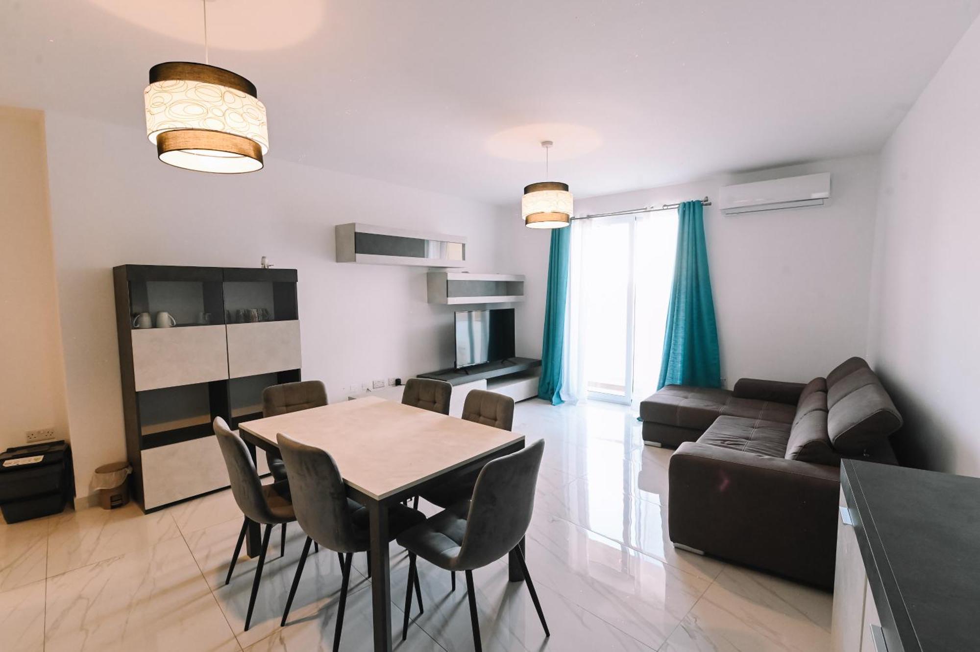 Spacious 3 Bedroom In Sliema! Exterior foto